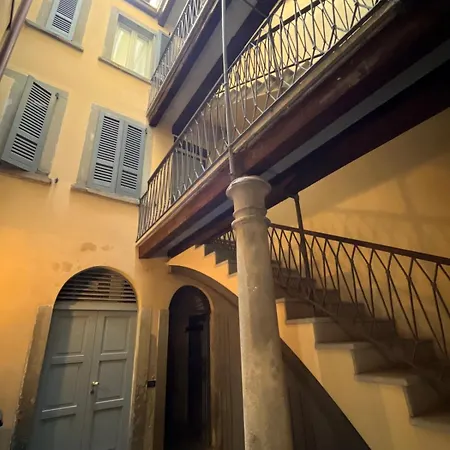 La Piazzetta Apartment *