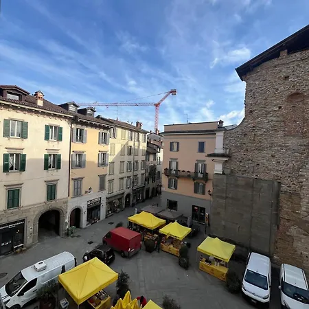 La Piazzetta * Bergamo