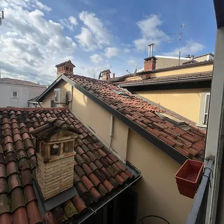 La Piazzetta Apartment *